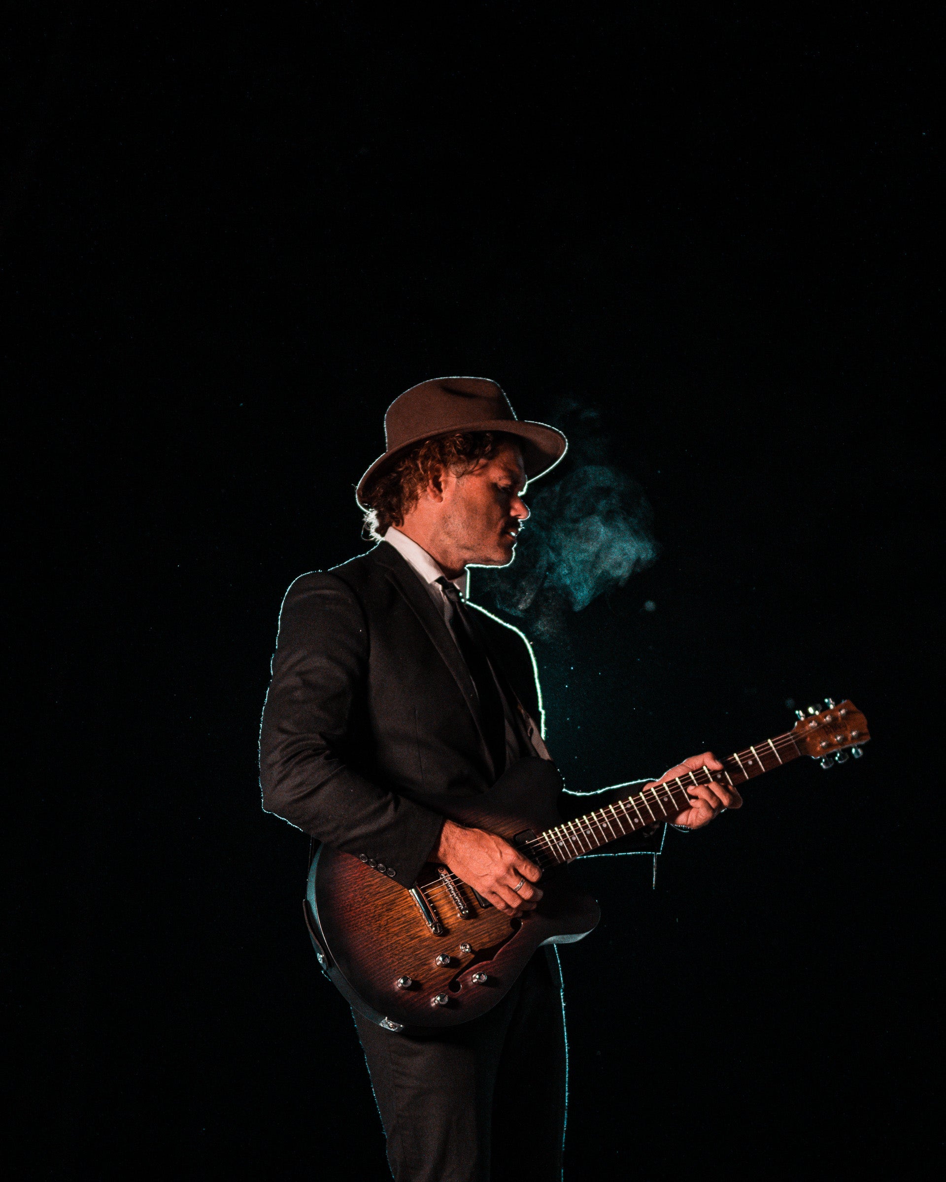 Ash Grunwald with Pratley Guitars Signature Model