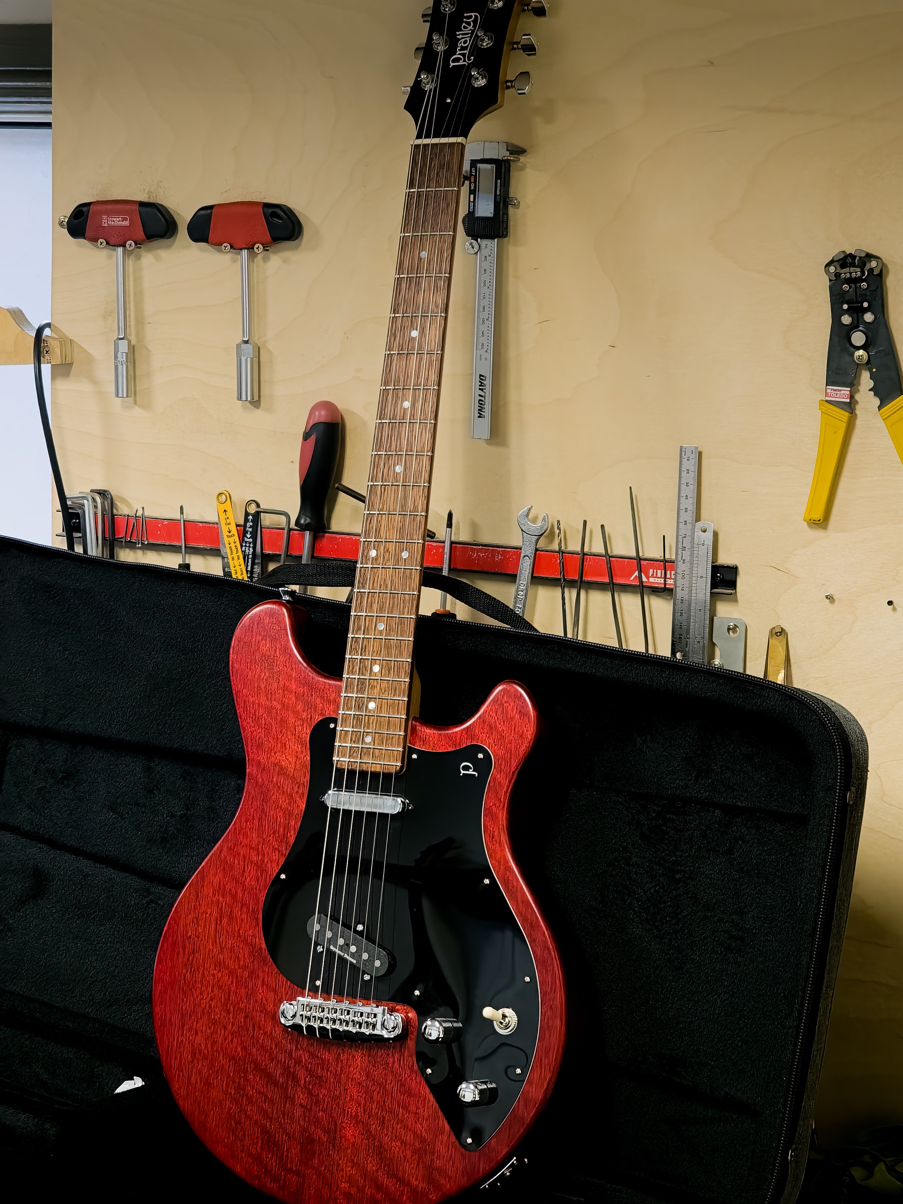 Pratley AP-11 Natural Red