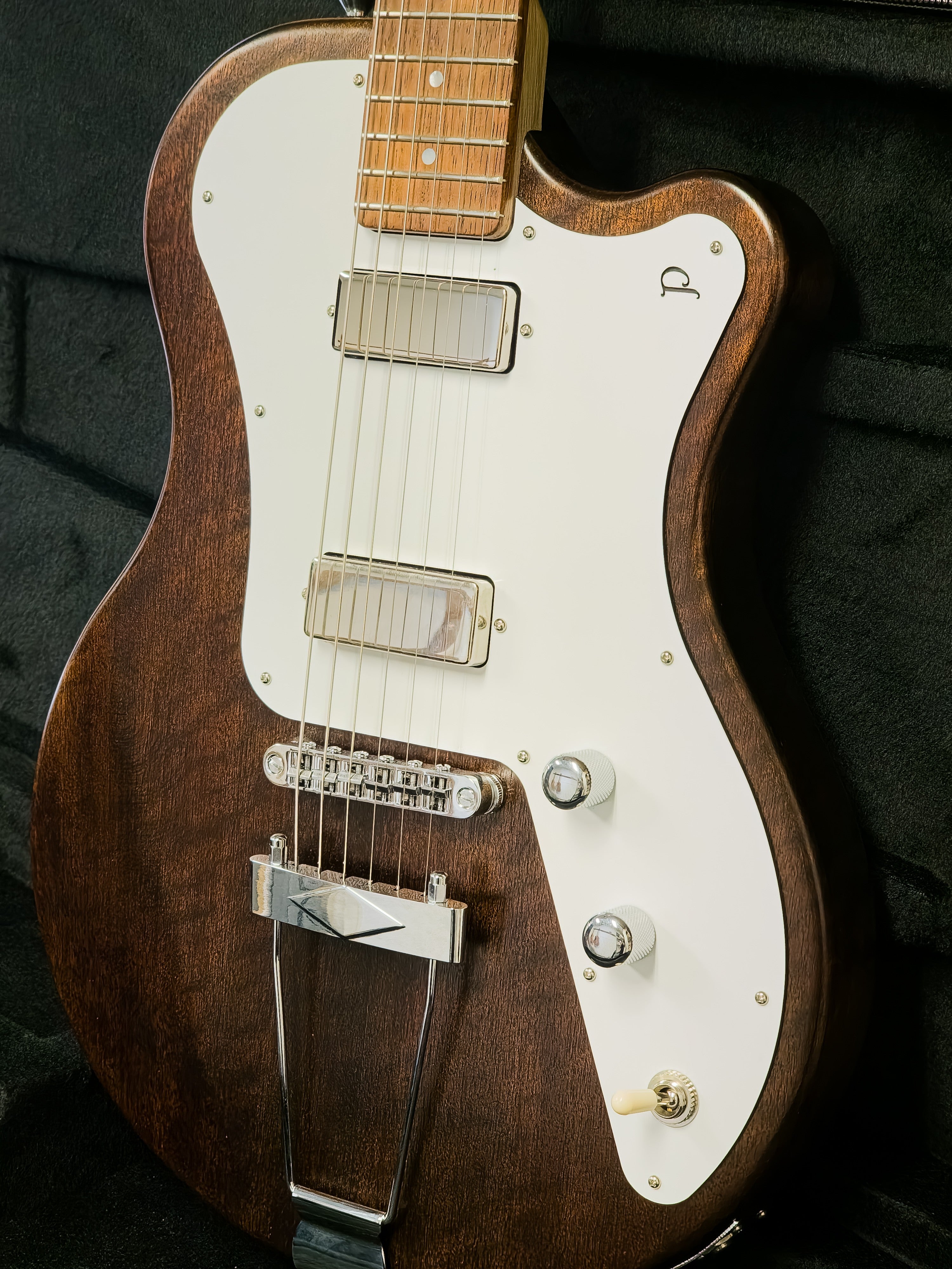 Pratley Indigo-M22 - Natural Walnut